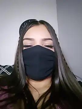 MysticZaya Adlı Modelin Canlı XXX Sohbeti