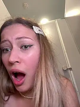 blonde_exe Webcam show