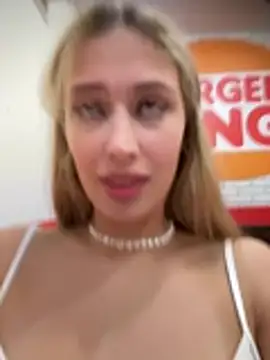 blonde_exe Adlı Modelin Web Kamerası Şovu