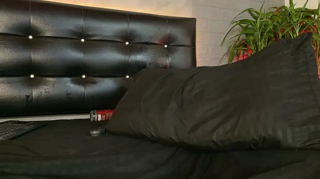 Lia_James_ Webcam-Show