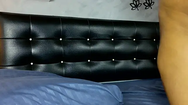 Lia_James_ Show Webcam
