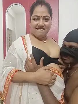 Show modela Indian_AngelPriyanka123 na web-kameri