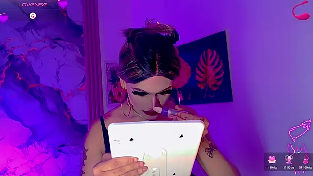 Aranza_Dolltsn Webbikameraesitys