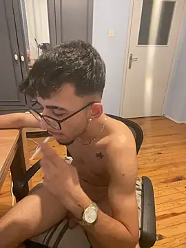Alevderlerrs 网络视讯表演