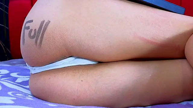 Abby-Hot-: онлайн-чат