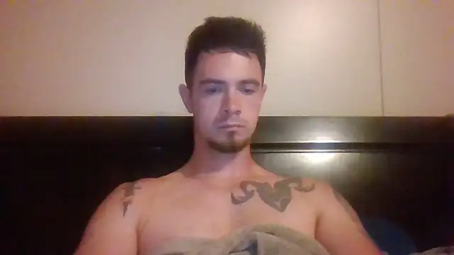 midnightsinz Show in webcam