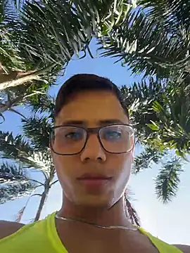 Gael_Velaryx Show in webcam