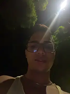 Gael_Velaryx Show in webcam