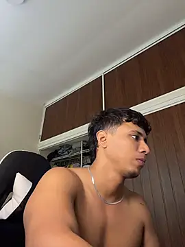 Gael_Velaryx Show in webcam
