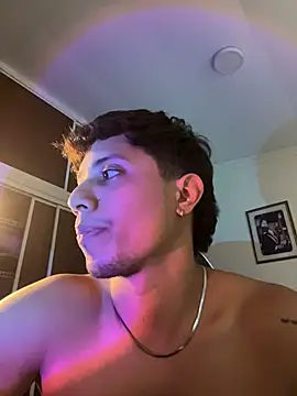 Gael_Velaryx Show in webcam