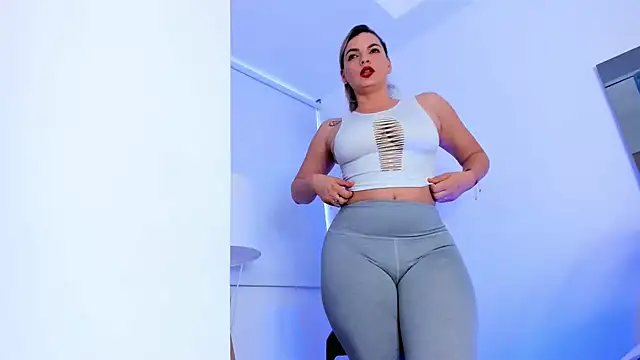 mahia_montenegro Adlı Modelin Canlı XXX Sohbeti