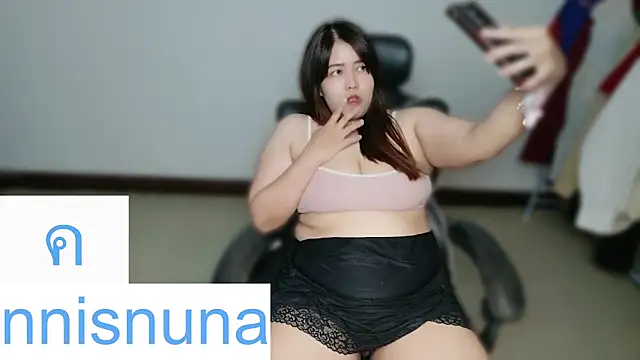 nunanunanuna – webcam-show