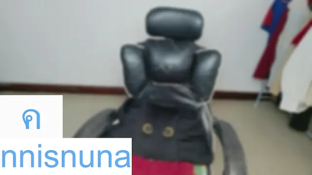nunanunanuna's Live Chat Room