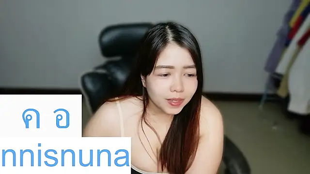 nunanunanuna – webcam-show