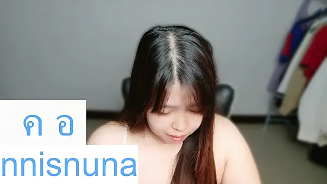nunanunanuna webcam show