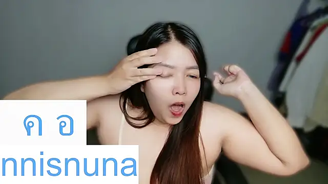 nunanunanuna Webcam-Show