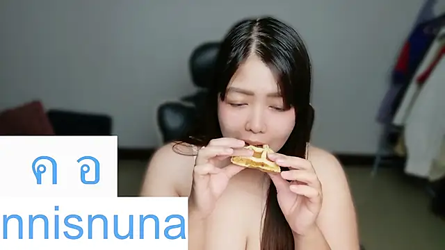 nunanunanuna Webcamshow