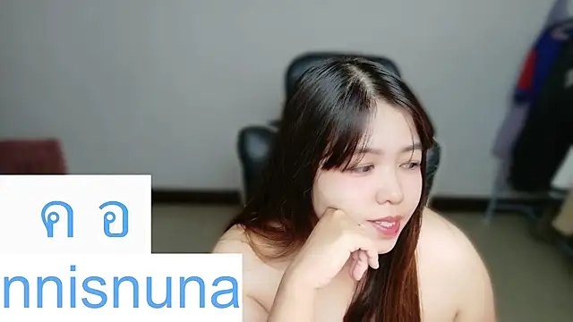 Pertunjukan Kamera Web nunanunanuna