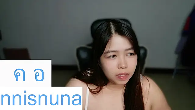 nunanunanuna Webcam-Show