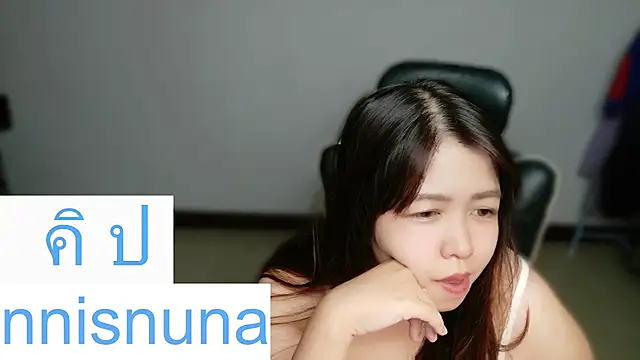 nunanunanuna Show in webcam