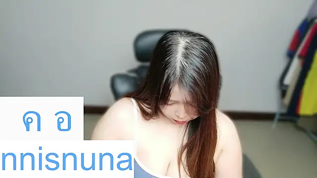 nunanunanuna Show in webcam
