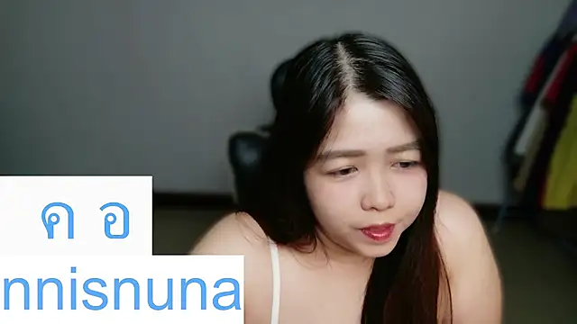 nunanunanuna Webcam-Show