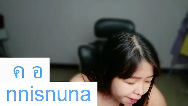 nunanunanuna Show in webcam
