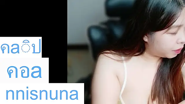 Show modela nunanunanuna na web-kameri