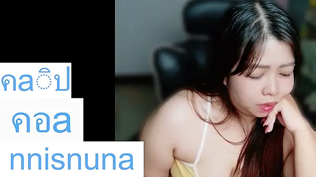 nunanunanuna Show in webcam