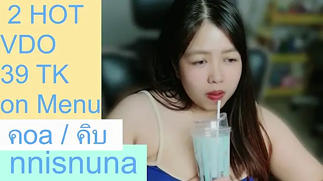 Show modela nunanunanuna na web-kameri