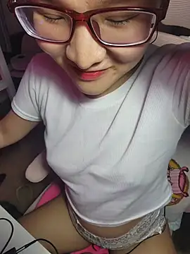 LucyKiss 在線直播表演