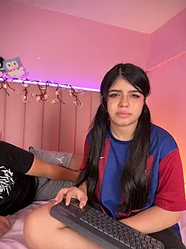 EmilyAndAndrew Webcam Show