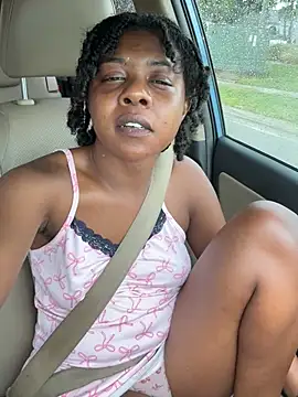 Pokazy przed kamerką – Ebony_Queeen