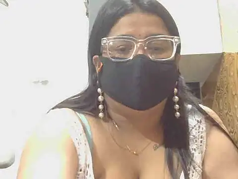 Fuckpussylickass 现场XXX聊天