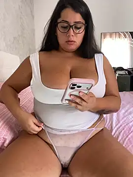 MichellNapoletana Webcam show