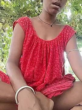 Sweet-runi Webcam Show