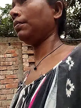 Sweet-runi ওয়েবক্যাম শো