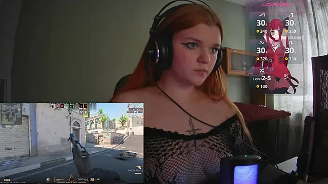 Pokazy przed kamerką – purple-hornet