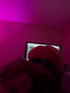 Show de webcam de purple-hornet