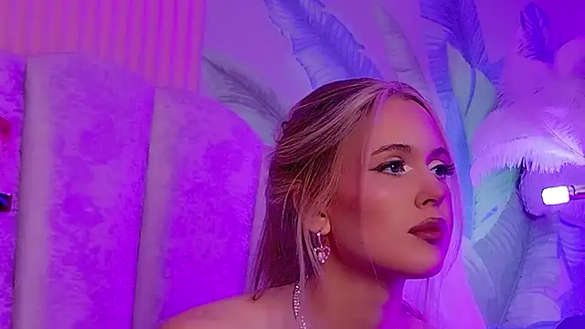 Chat +18 de Beckie_White ao vivo