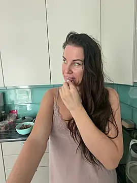 Онлайн чат XXX marikyz888