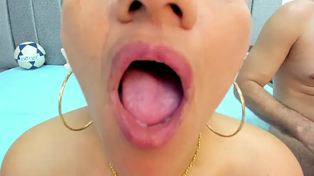 Giselle_James' Webcam Show