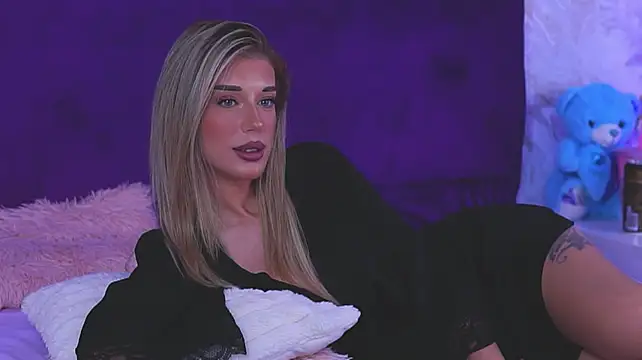 EllinaNuria Chat XXX live
