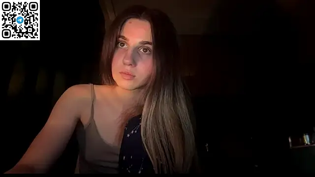 LovelySilk_63's Webcam Show