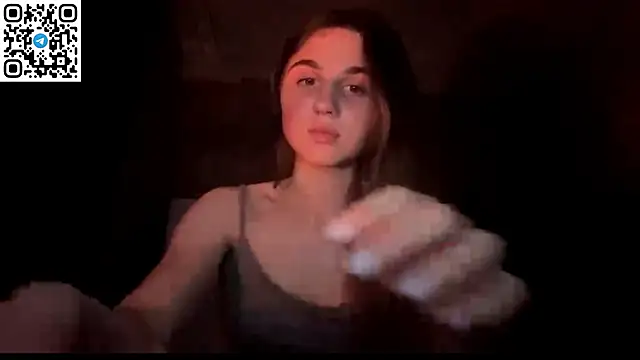 LovelySilk_63's Webcam Show