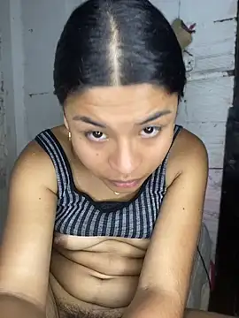 Pertunjukan Kamera Web Romie_rous