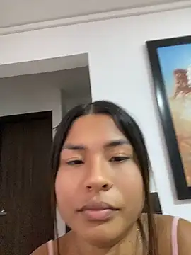 הופעת וובקאם של Romie_rous
