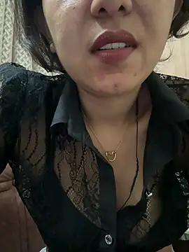 Loviiie's Live XXX Chat