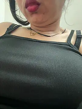 Loviiie Live XXX-Chat