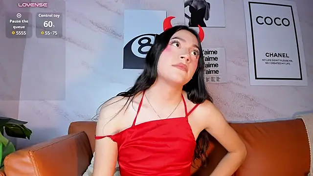 Rubii_Cutee Show in webcam